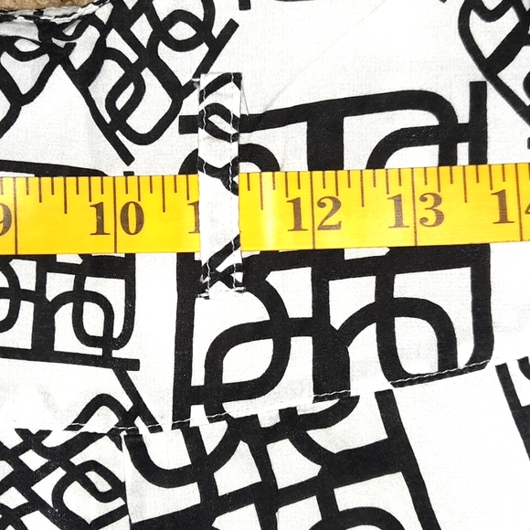 Black and white flared skirt. - Picture 7 of 8